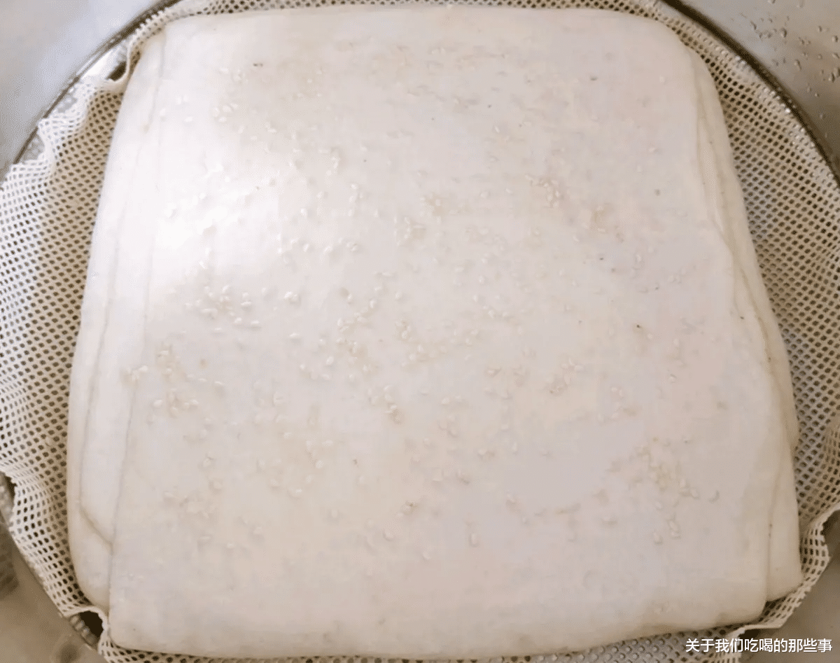 发面只加酵母就错了,教你正确做法,半小时发满盆,膨松柔软