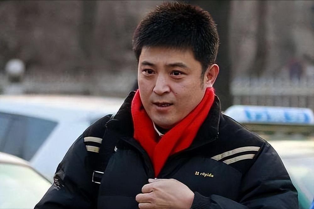 孙涛的小品那么差,为啥还能年年上春晚,看他老婆是谁就明白了