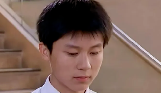 李晨宣布重大喜讯!与范爷情断5年后,地位一落千丈的他要重新起来了