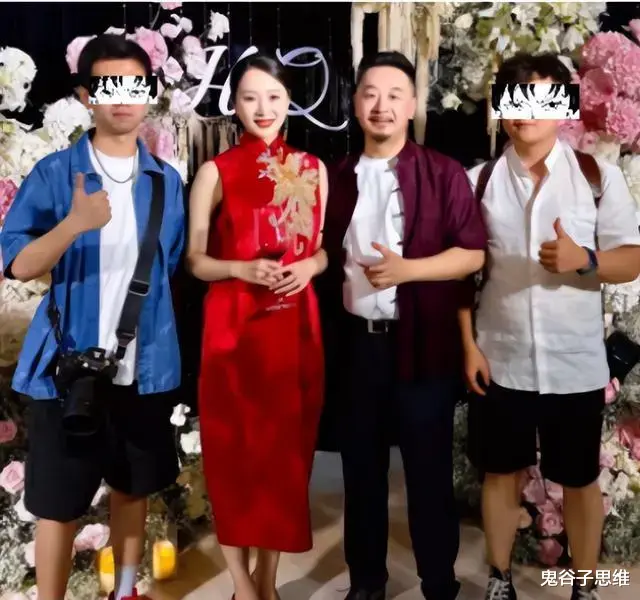 一场同学聚会,暴露了黄海波的“江湖地位”,难怪曲珊珊不离不弃