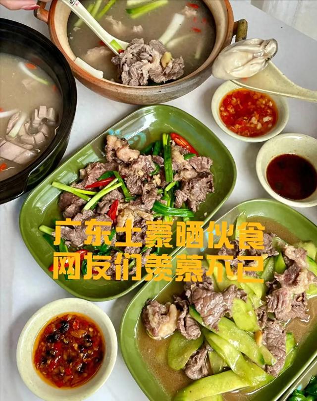 广东土豪晒自家伙食，网友们羡慕，北方网友：马上来广东定居