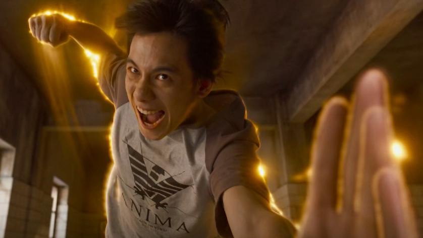 3天票房近1亿！看完《异人之下》，我敢说：内娱票房变天了