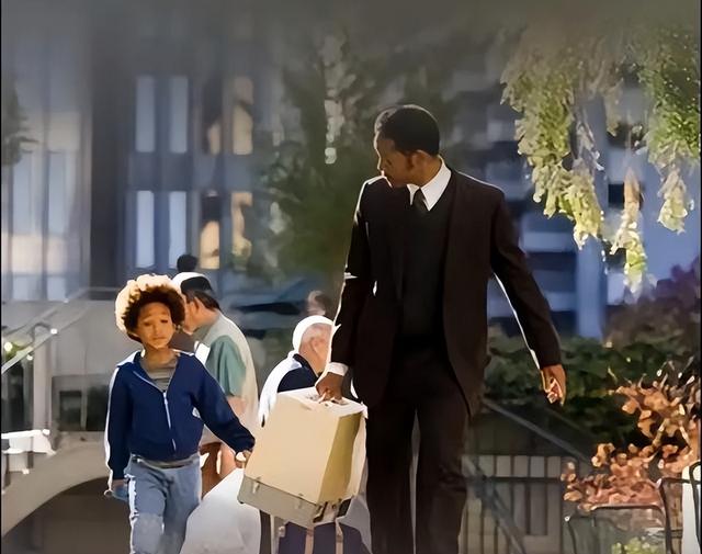 据外媒报道!威尔史密斯亲手把4岁儿子贾登献大佬当玩物!太颠了