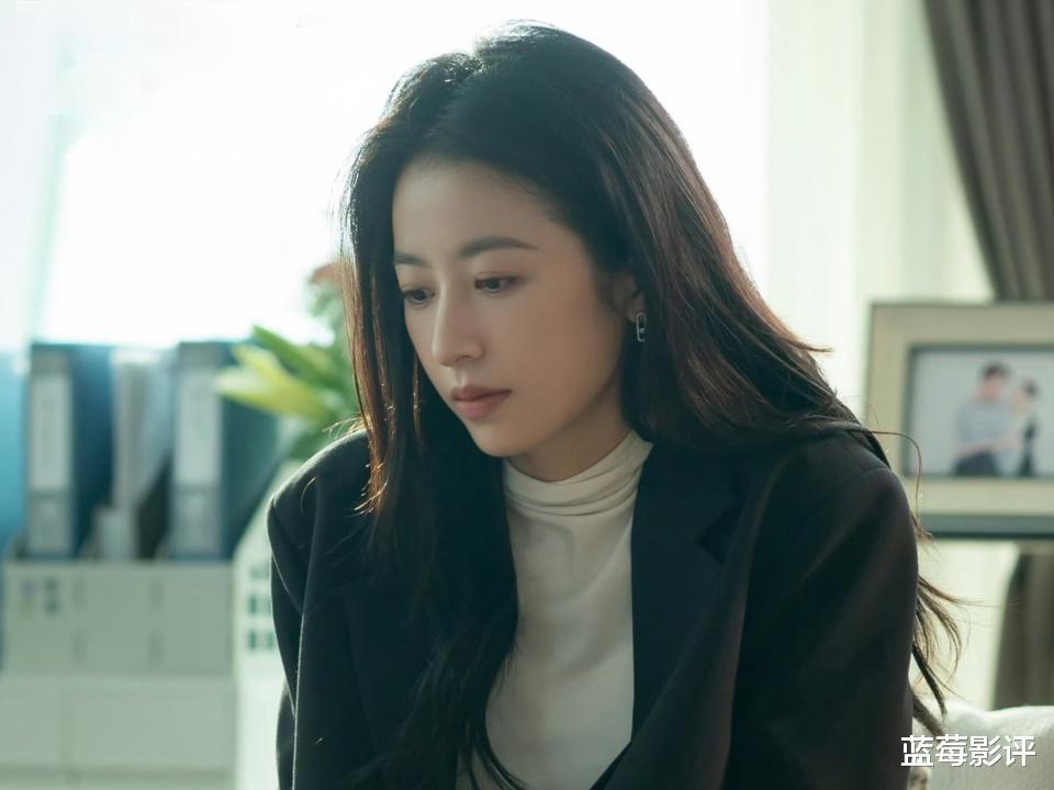 才播6集就榜单第一，周雨彤令观众成功入坑，都市剧又有天花板了