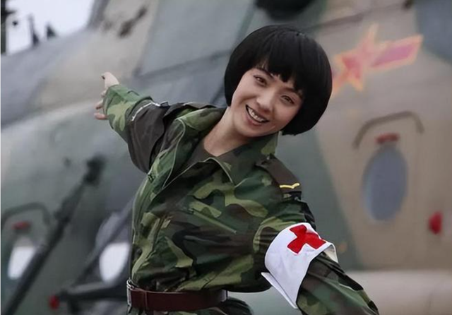 著名演员徐洪浩:比妻子大10岁,戏里演父女,戏外恩爱幸福惹人羡