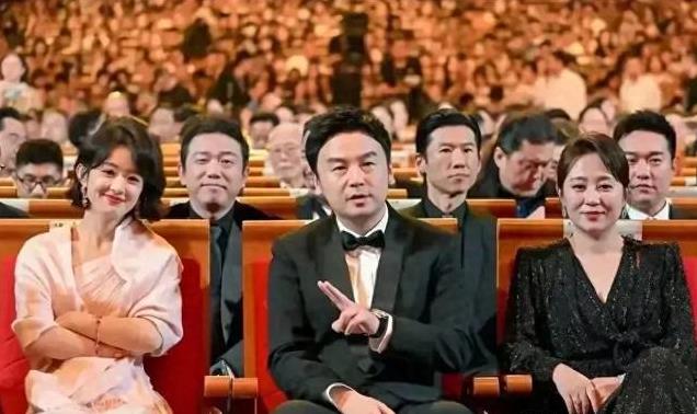 天呐赵丽颖雷佳音官宣恋情？娱乐圈又一对“金童玉女”诞生！