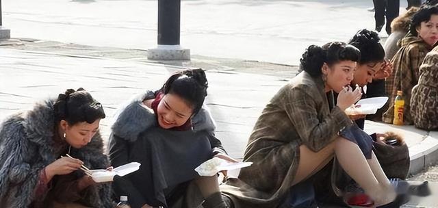 横店的“秘密”:懒汉遍地、剧组夫妻,替身一天挣3000元