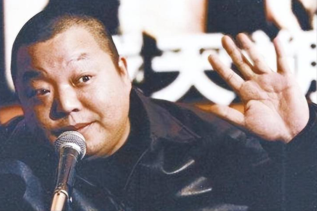 黑道歌手臧天朔有多狂，扇梅婷耳光，砸刘德华场子，结局令人唏嘘