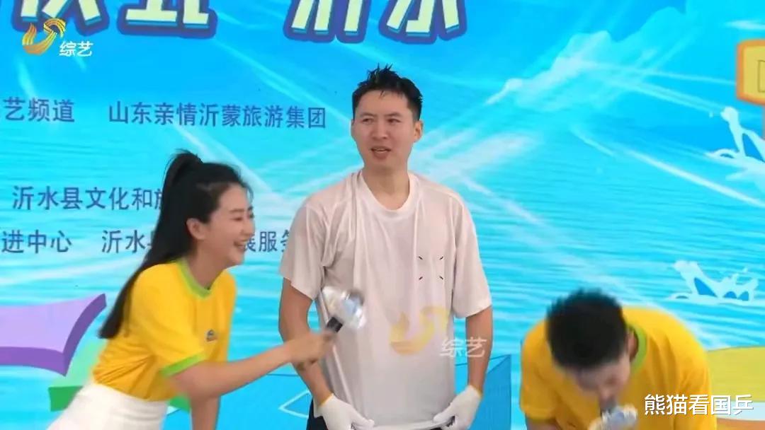 陈梦录制2025年新春节目,中国红绝美,方博再次挑战快乐向前冲!