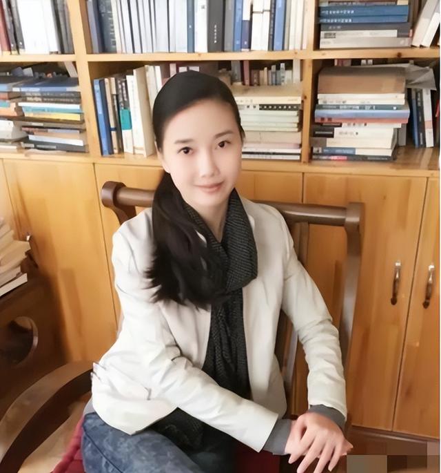 痛心！西南政法38岁副教授癌症病逝，颜值不输明星，死因令人唏嘘