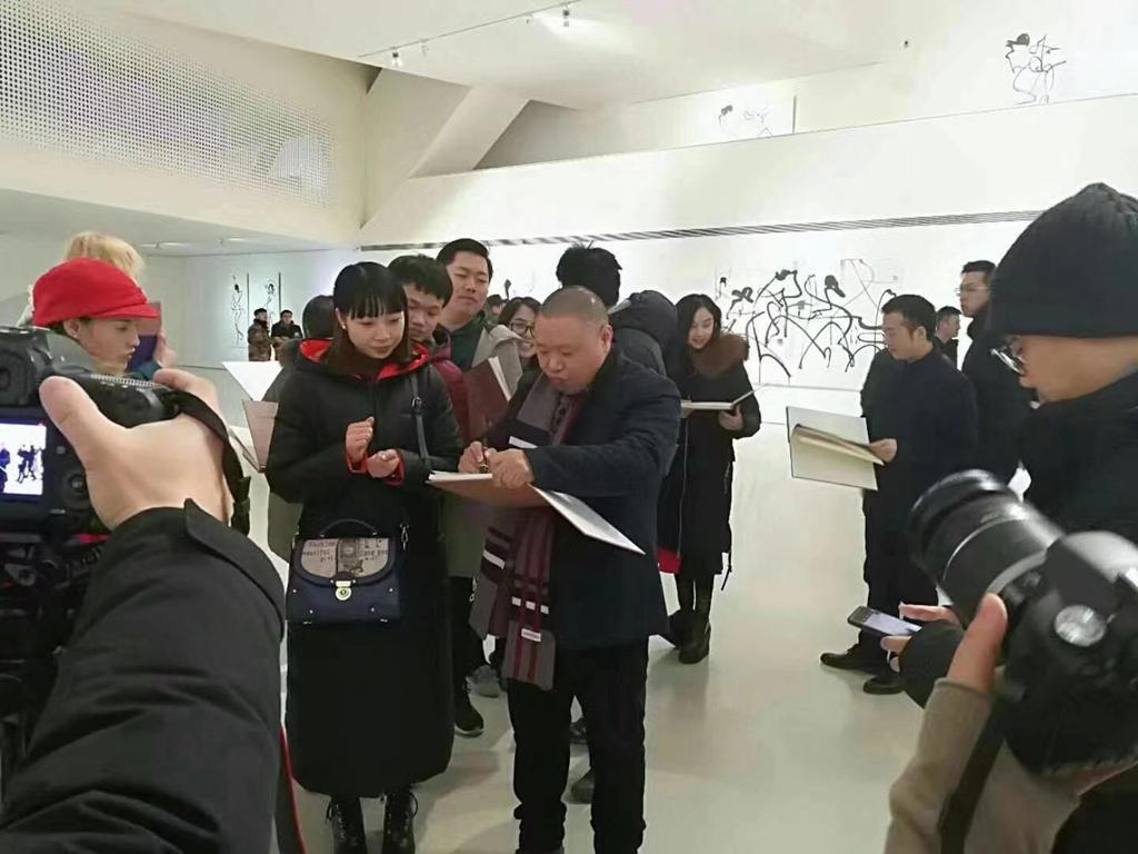 一带一路：当代艺术名家冯伍洲国内外抽象画展剪影