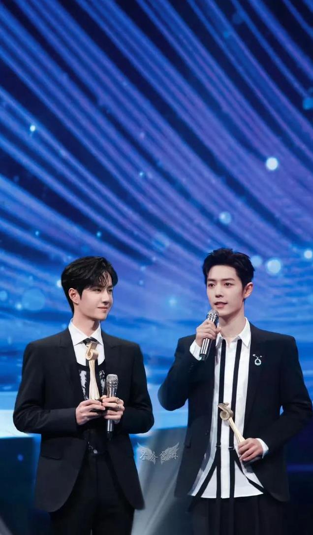 平心而论,内娱真正的绝色美男只有12位,他们酷帅雅痞,清新性感