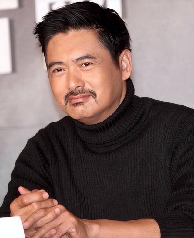 68岁“晚节不保”,这次再多的名和利,都救不了自毁前程的周润发