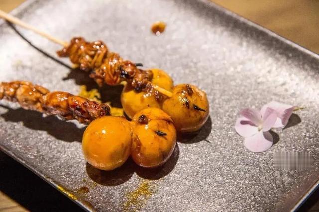 杀鸡时,肚子里有一块“黄油”常被丢掉,殊不知是个宝,涨知识了