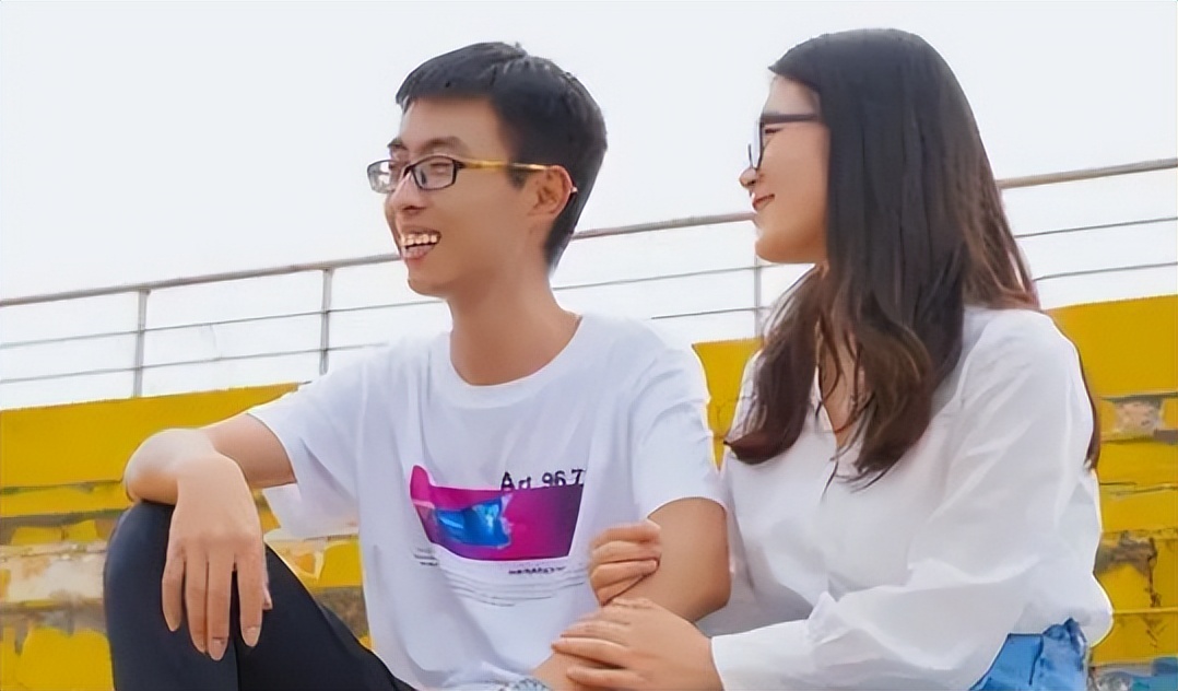 女大学生“理想男友”职业排名，公务员跌出前5，榜首人间理想