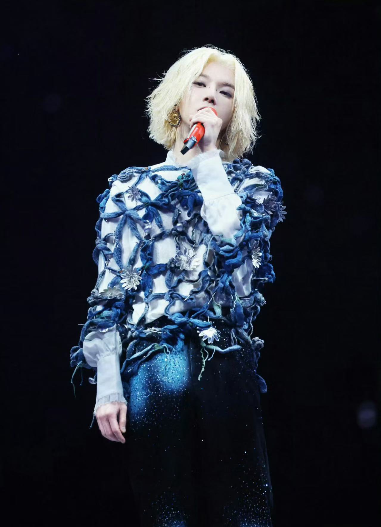 华晨宇演唱会蹦丢31万耳钉，明星身上的饰品能有多贵？