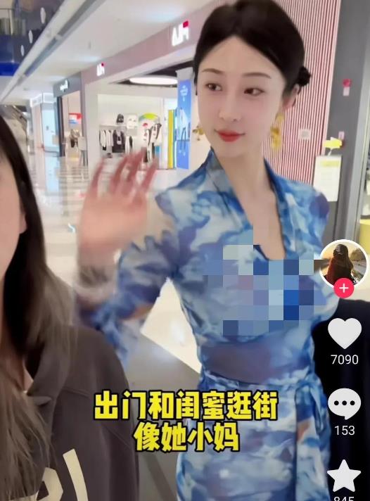 击剑冠军秦雪，离婚带娃，走吴柳芳路线称：我有女儿，我只想挣钱