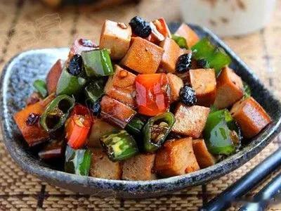 小暑过后，迎来三伏天，建议多吃这8道菜，排湿，除寒，消暑气