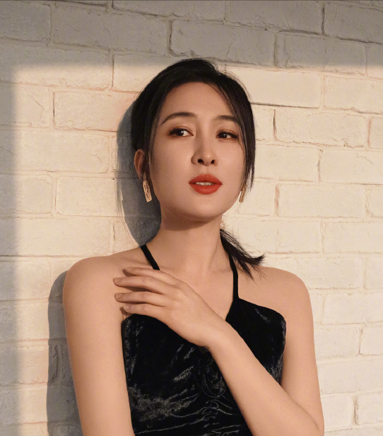 多次被爆绯闻，从“女一号”到无人问津，马苏为何会变成这样