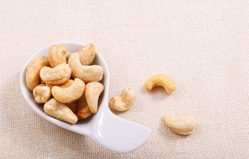 腰果的营养密码：美味与健康的完美结合，探索这种坚果的无限可能