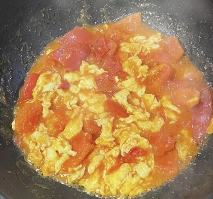 医生提醒：西红柿炒鸡蛋，尽量不要放“此物”，多数人都做错了！
