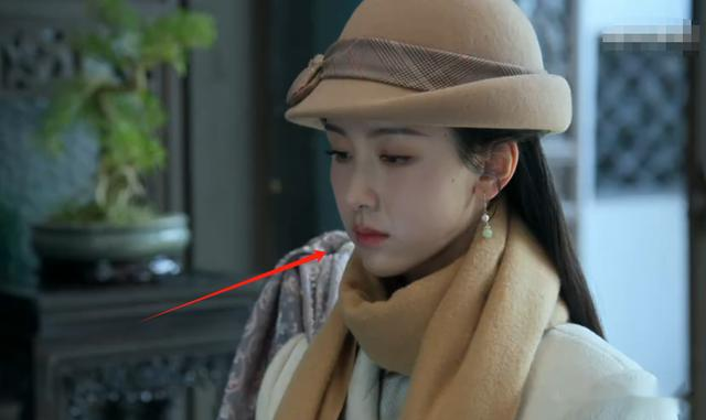 当硅胶脸混进《孤舟》，盛世美颜被打回原形，陈都灵再强也没有用