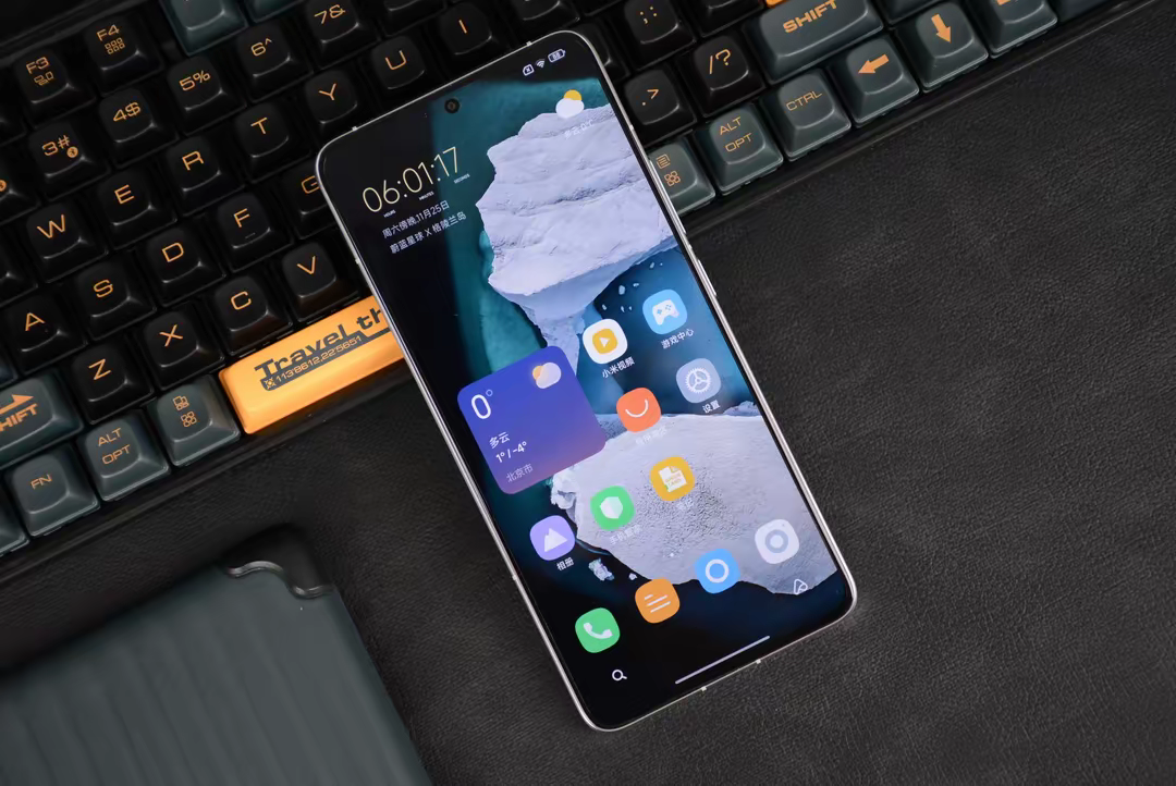 性价比不输红米K80,跑分238万、IP68防水、金属中框