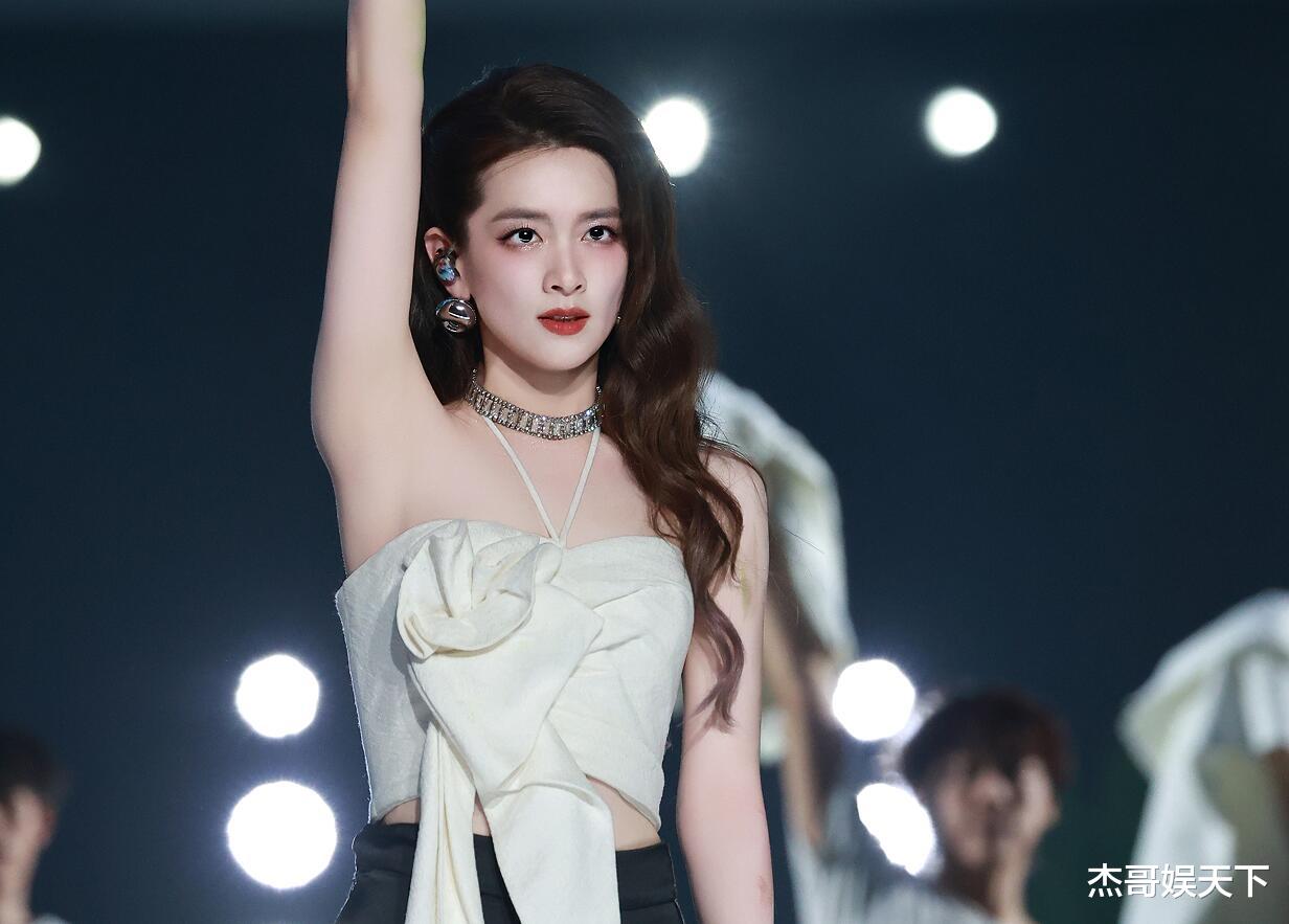 《浪姐》收官，柳岩对观众的“不尊重”太圈粉，韩雪表情让人尴尬