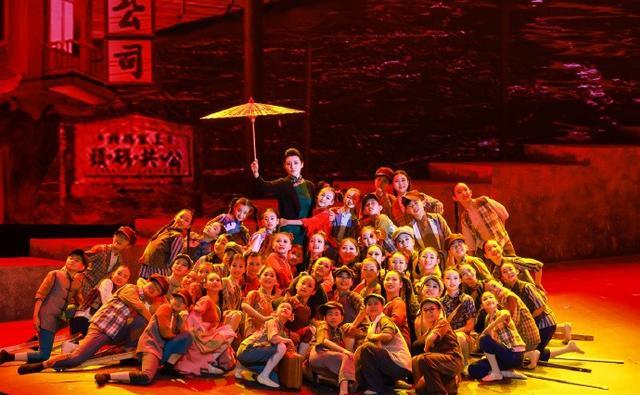 前央视主持人周涛回乡调研，市长接待部长陪同，如今她是什么身份