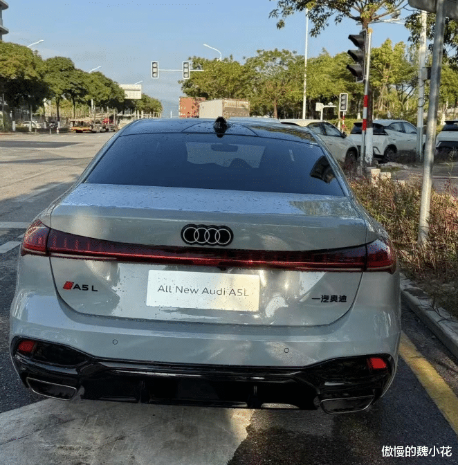 新“一汽奥迪A5L”最新官图曝光，运动元素超A7，下半年上市！