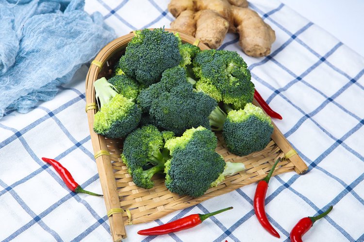 52岁男子,每天吃一片叶酸,半年后身体健康状况怎么样了?