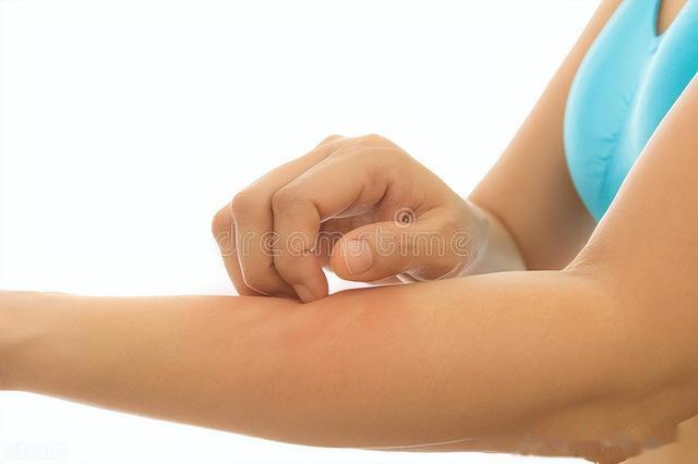 上半身的毒素排不走，是因为这里堵住了