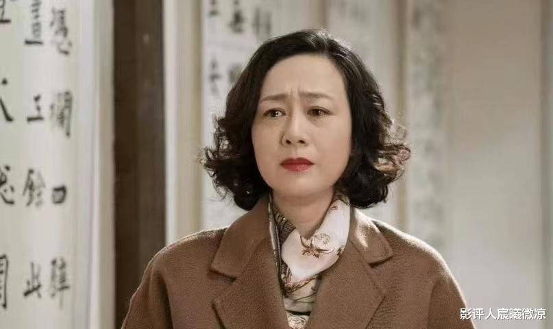 演完刘亦菲妈妈演殷桃婆婆,她年轻时是个大美女,曾为爱情息影11年
