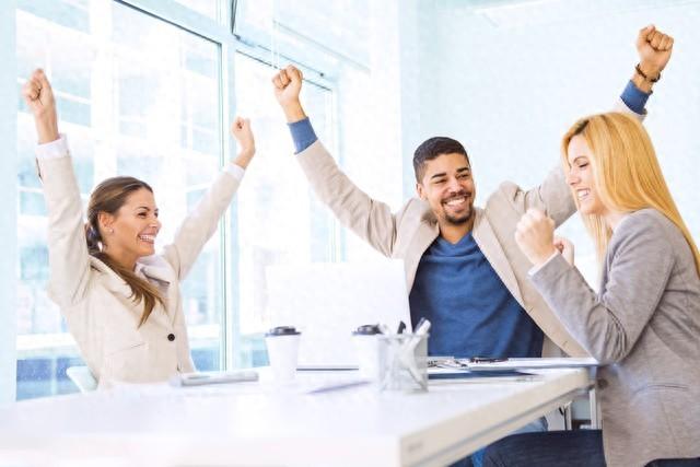 在职场中,如何更好地应对上级的批评和指导?