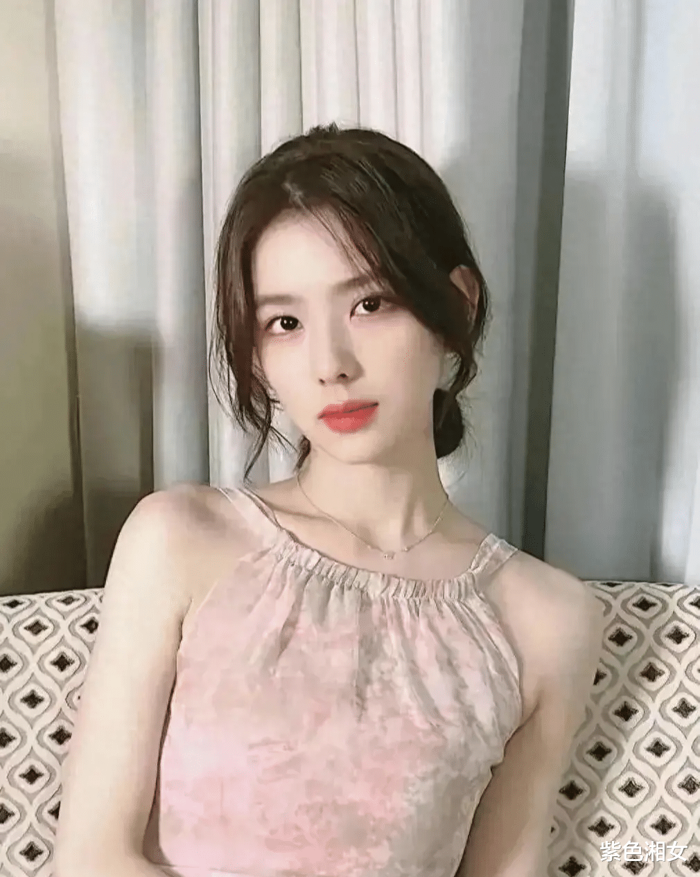 看了孙一宁的最新大片,我真的沦陷了,不愧是王思聪心中的朱砂痣