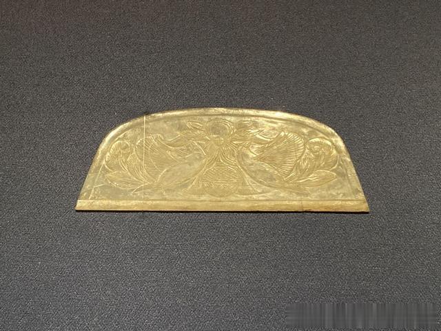 晋博玉器：从神玉到俗玉