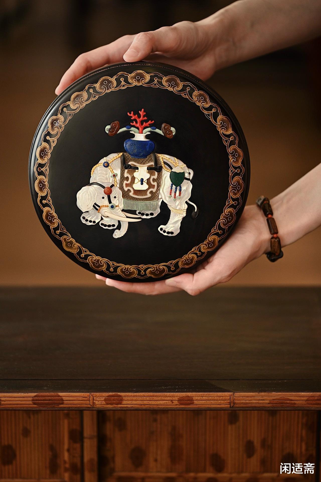 珍藏，紫檀描金，百宝嵌太平有象，收纳捧盒