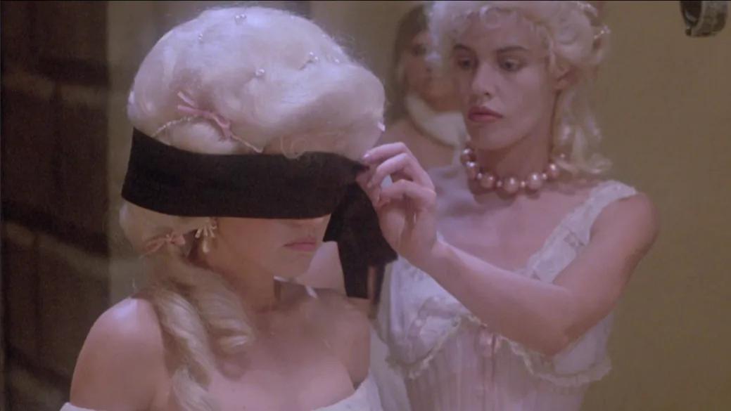 古早版「林中小屋」，尺度逆天