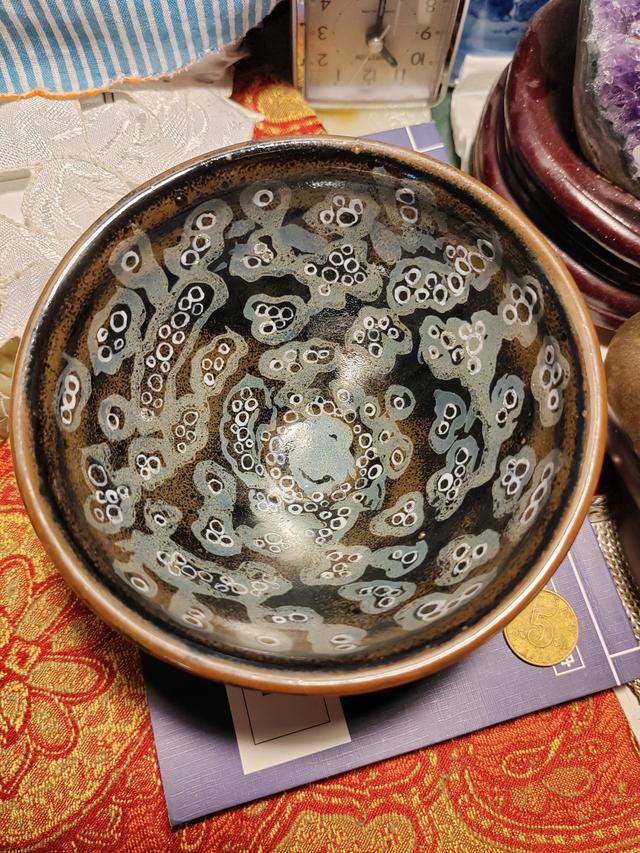 建盏的魅力：身处黑又胜于黑