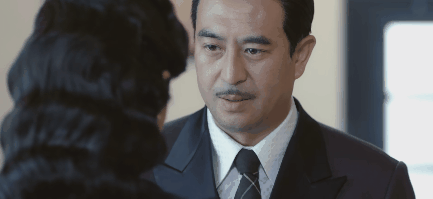 开分8.1，年度狗血大剧，满脸褶子演情妇，张嘉益新剧癫得我是欲罢不能