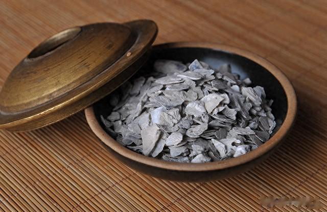 出汗越多，气越不足！中医教你一张止汗方，自汗、盗汗皆能用