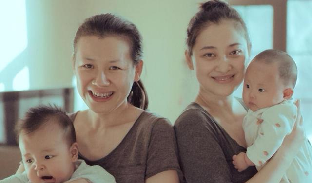 梅婷与刘琳同游乌镇，用塑料袋装茶叶惹刘琳嫌弃，偷翻白眼反差萌