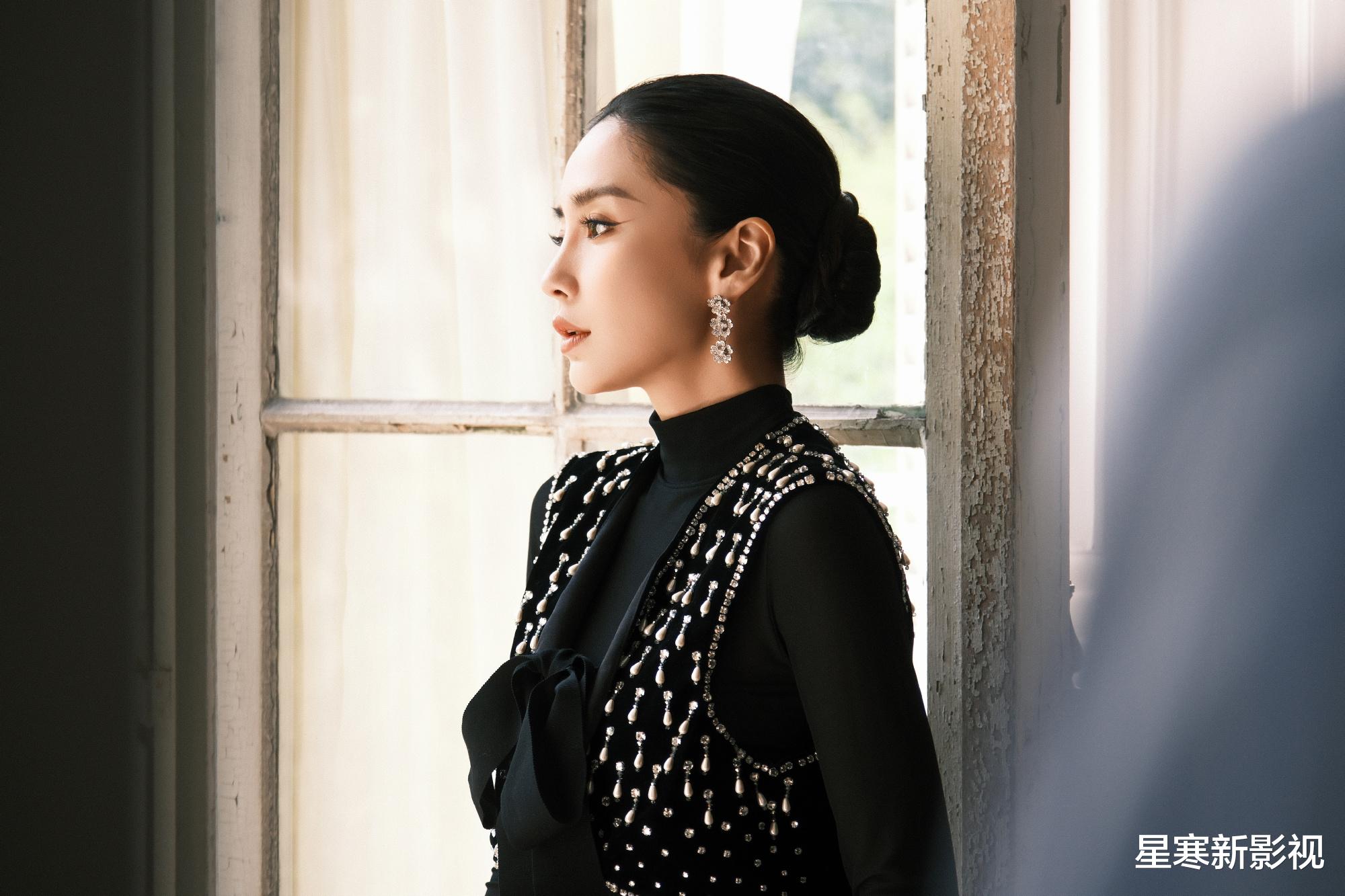 杨颖再遇“危机”，3档常驻综艺均回归失败，处境尴尬让人唏嘘！