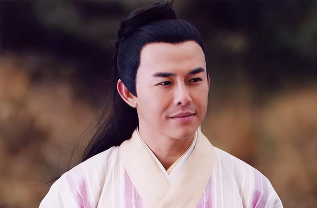 退圈就变丑的男星,个个胖成油腻大叔,颜值定格在40岁之前