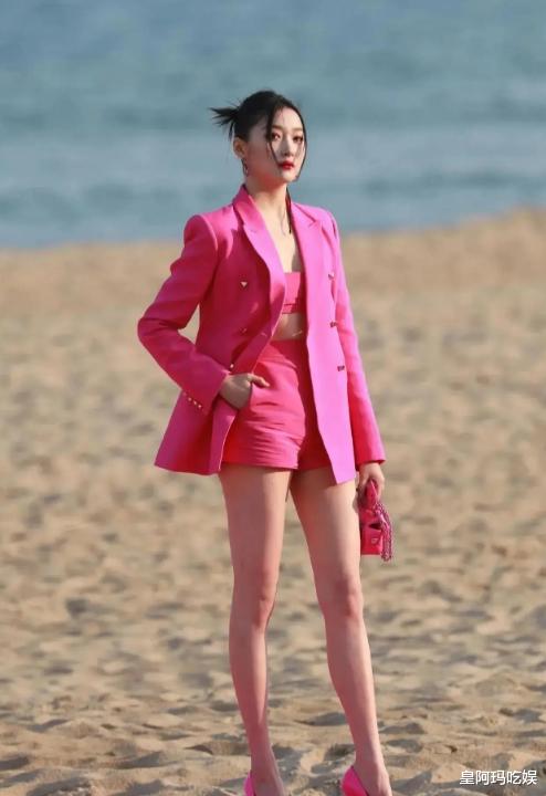 “天生不上镜”的4位女明星，真人身姿曼妙，荧屏上却反差太大