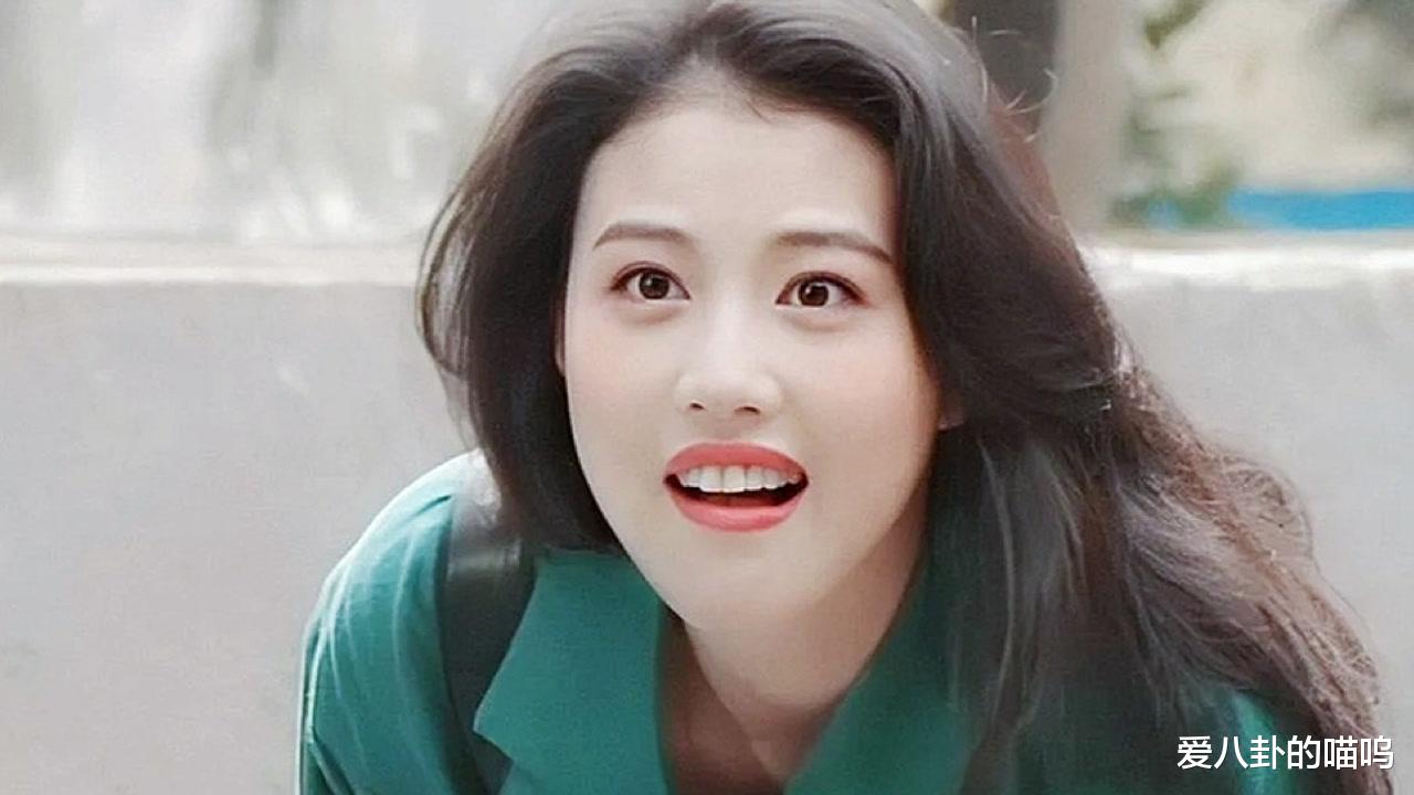 香港娱乐圈又传噩耗,29岁男星患癌离世,病床上一幕令人心疼