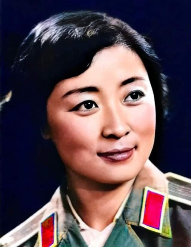 齐鲁大地果然出美女!这4位八一厂女星全是山东人,个个飒气十足