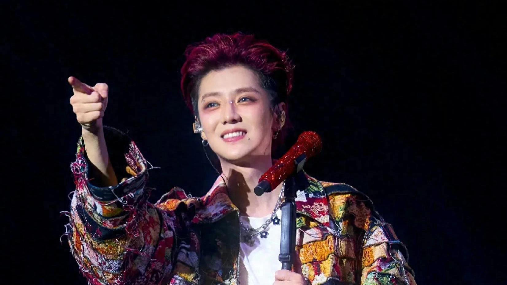 34岁鹿晗音乐节帅翻全网，31岁黄子韬却发福成大叔，网友：差辈了