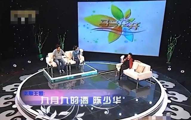 毁容|陈少华：春晚一曲成名，却被伴舞恶意伤害毁容，如今怎么样了？