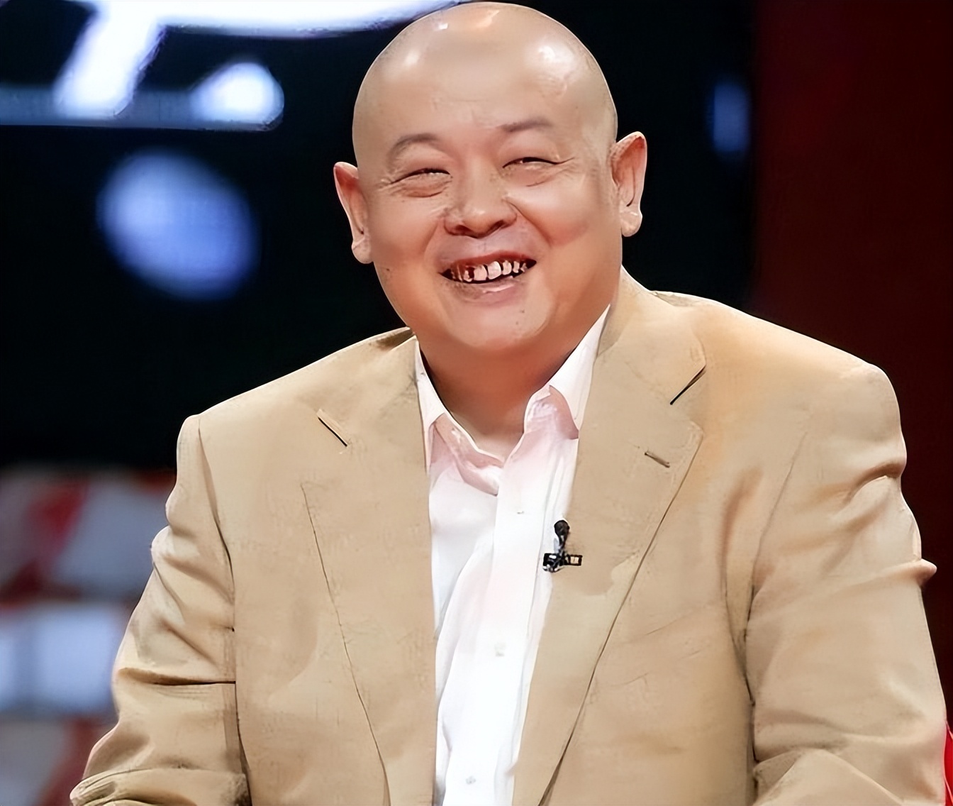 意外猝死的12位明星,“腿腿”死于刀下,刘文正亿万家产无人继承